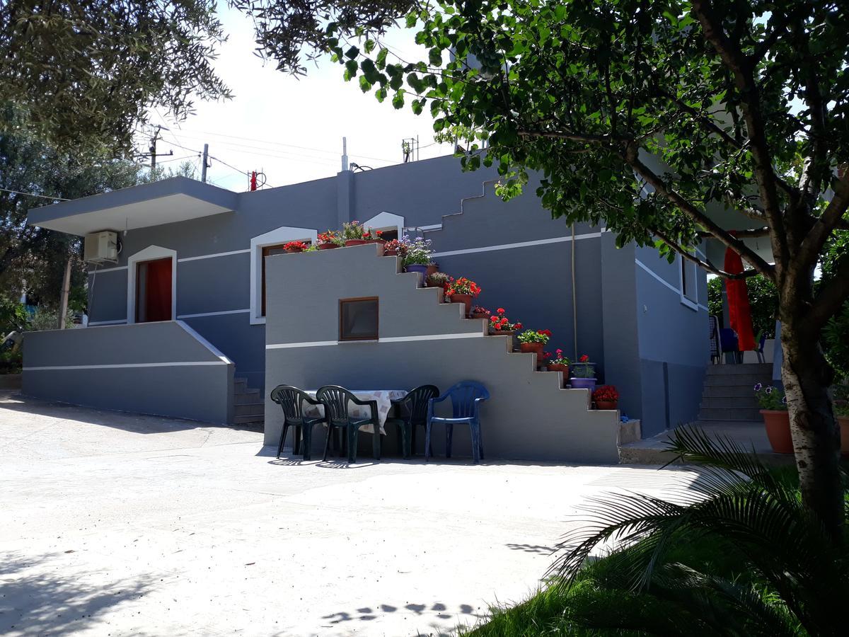Dema Guesthouse Εξαμίλιο Εξωτερικό φωτογραφία