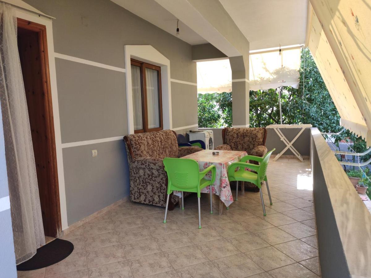 Dema Guesthouse Εξαμίλιο Εξωτερικό φωτογραφία